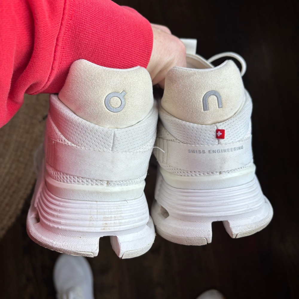 On Running Cloudtec Cloudnova White Women’s Runni… - image 3